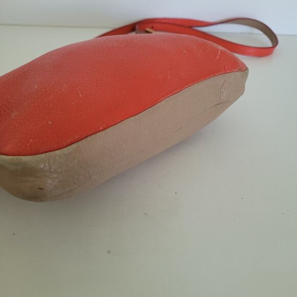 MARC JACOBS Small Shoulder Camera Bag Beige Red Pebble Leather Two Tone Fair - Picture 10 of 12